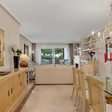 Palm - Luxury At First Line Apartment
